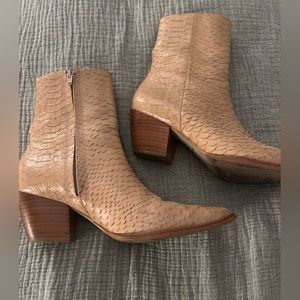 Matisse Caty Booties - Beige Sz 8